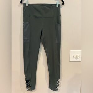 Mono B Green Leggings with Side Pockets